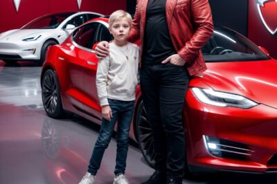 Elon Musk Poses with His Son at the Launch of Tesla’s Newest Car!